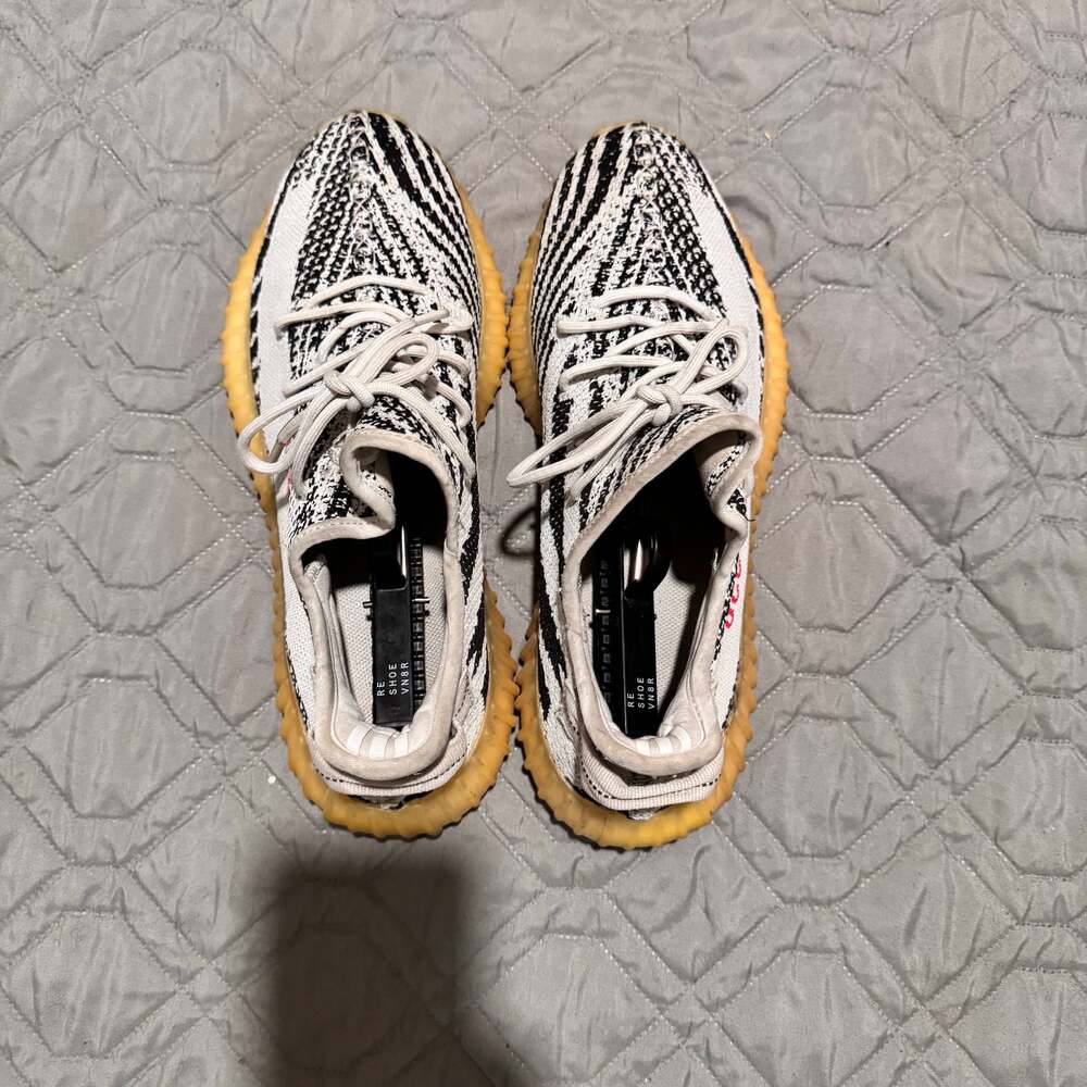 Adidas Yeezy Boost 350 V2 Zebra Sneakers - Picture 4 of 7
